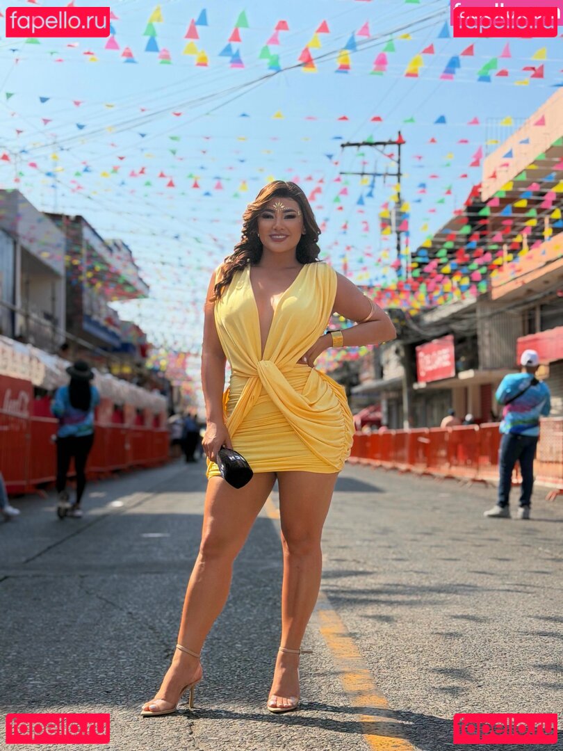 Milagro Flores Nude Onlyfans Photo 7