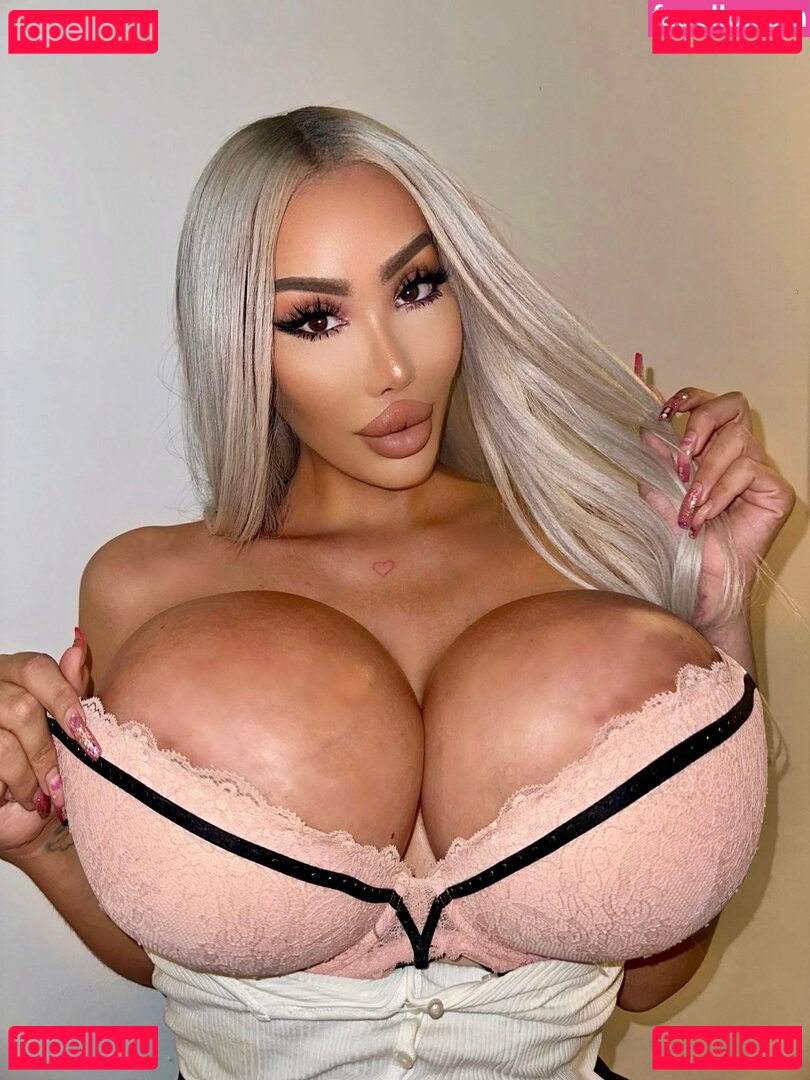 Megan Million Nude Onlyfans Photo 11