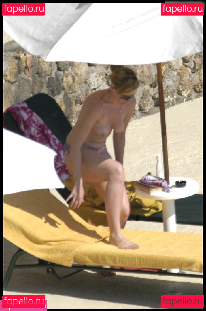 Toni Collette Nude Onlyfans Photo 40