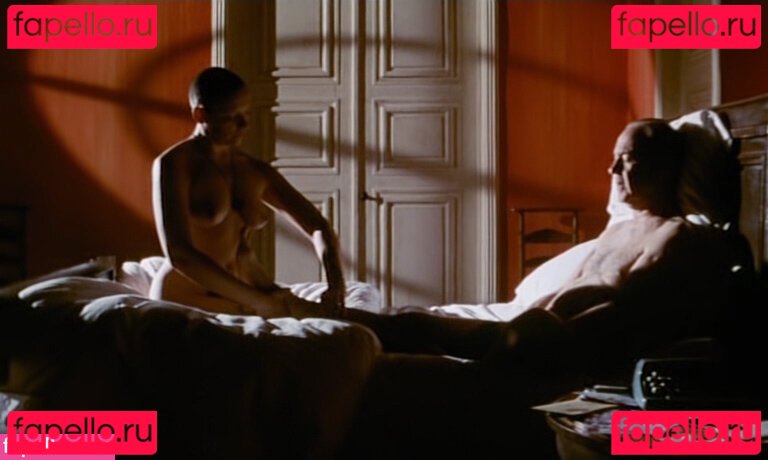 Toni Collette Nude Onlyfans Photo 14