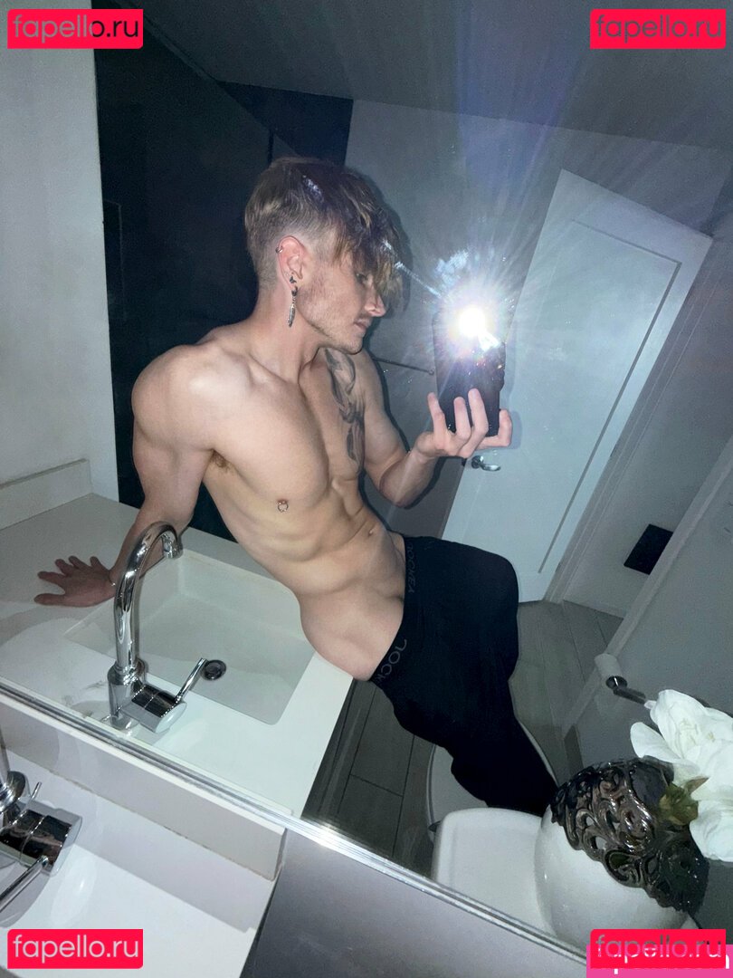 nokus Nude Onlyfans Photo 4
