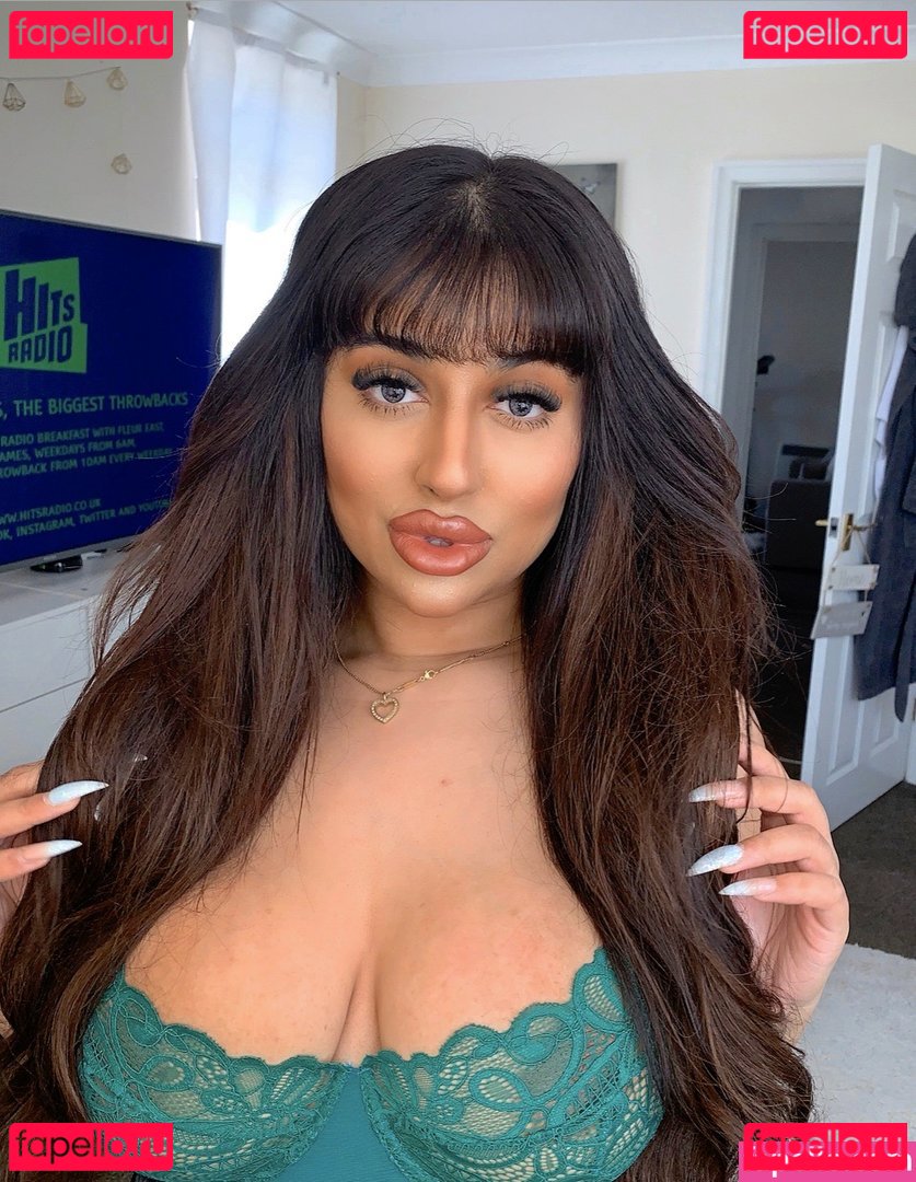 Priya Yasmin Nude Onlyfans Photo 3