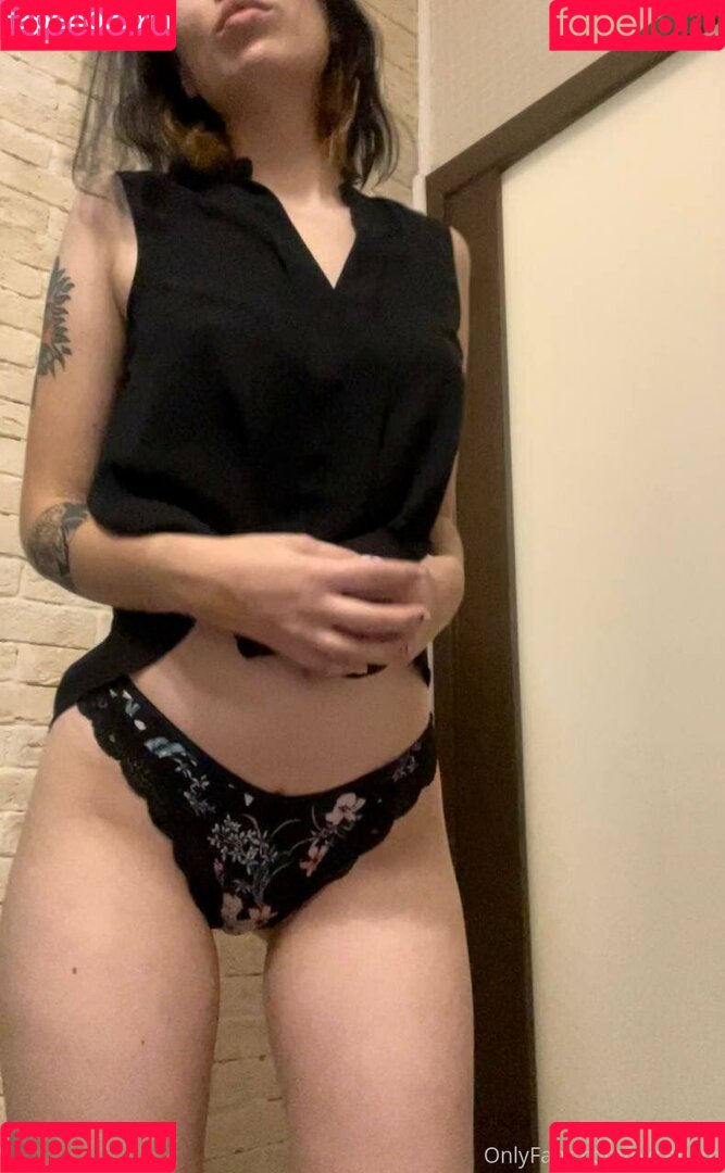 oksanam Onlyfans Photo Gallery 