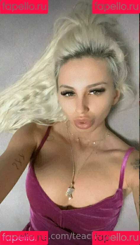 teach-mommy Onlyfans Photo Gallery 