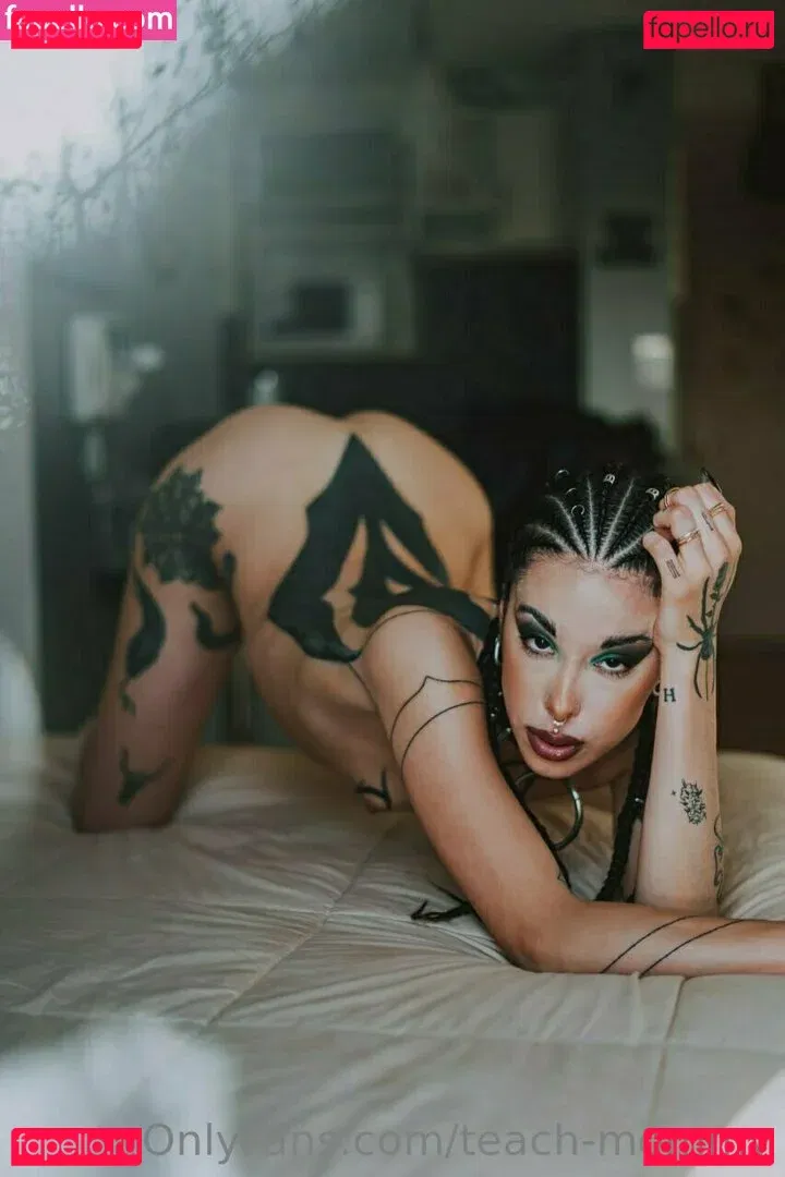 teach-mommy Onlyfans Photo Gallery 