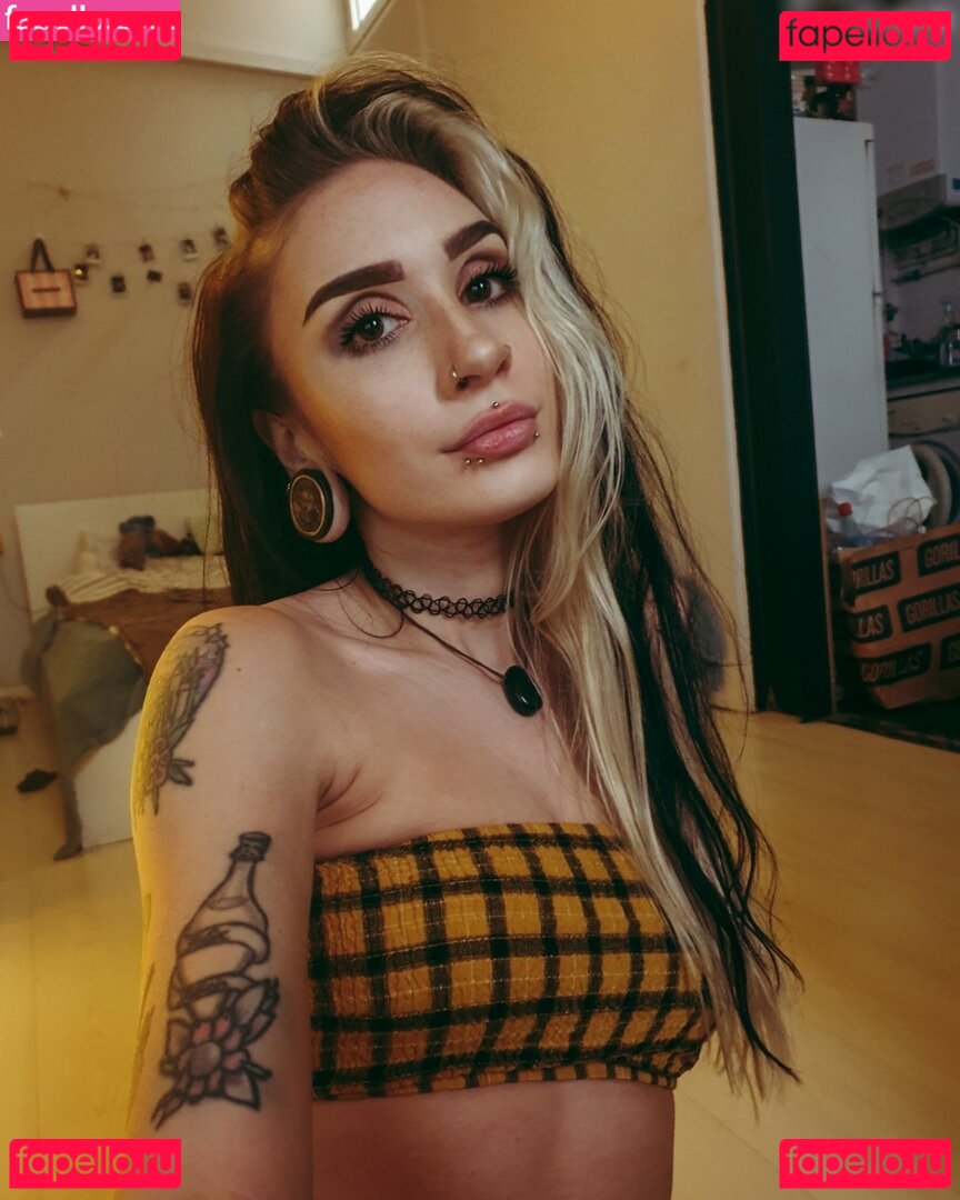 yearwalkatmidnight Nude Onlyfans Photo 41