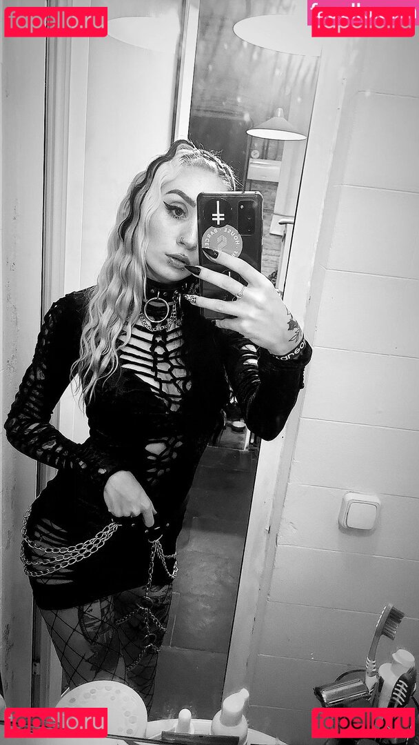 yearwalkatmidnight Nude Onlyfans Photo 37
