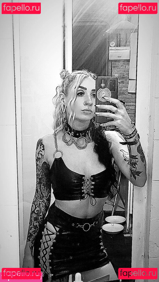 yearwalkatmidnight Nude Onlyfans Photo 38