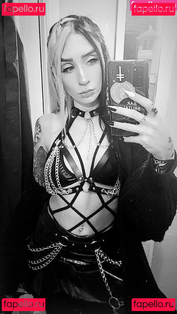 yearwalkatmidnight Nude Onlyfans Photo 23