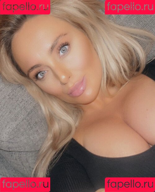Caitlin Appleyard Onlyfans Photo Gallery 