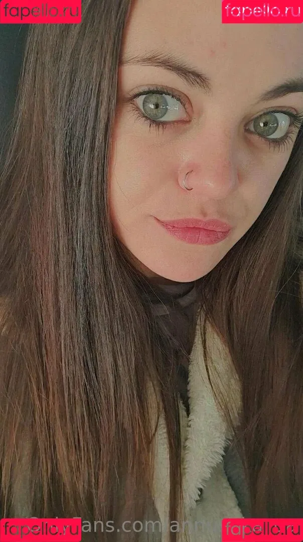 annushka_ua Onlyfans Photo Gallery 