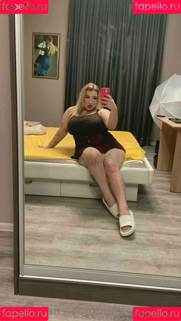 annushka_ua Onlyfans Photo Gallery 
