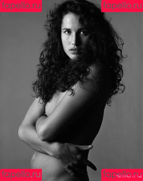 Andie MacDowell Onlyfans Photo Gallery 