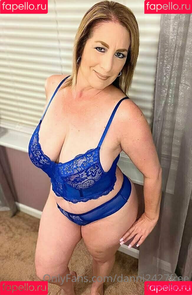 danni2427free Onlyfans Photo Gallery 