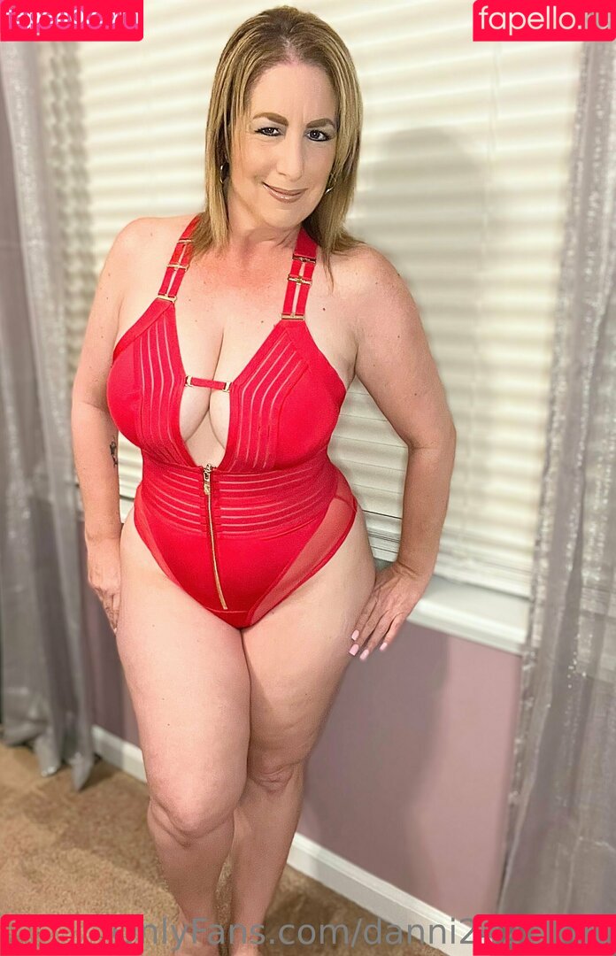 danni2427free Onlyfans Photo Gallery 