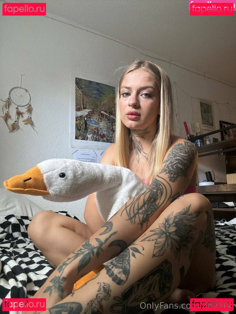 julianizza Nude Onlyfans Photo 24