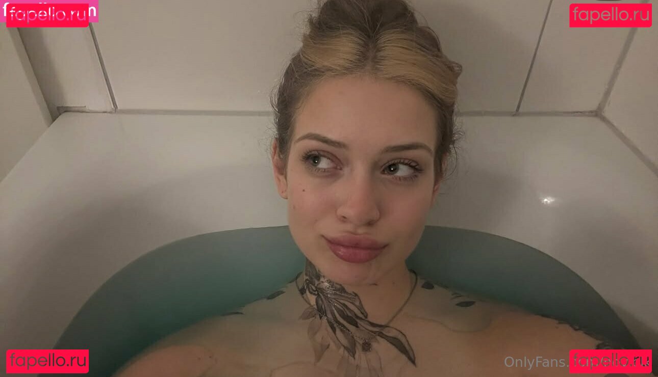 julianizza Nude Onlyfans Photo 9