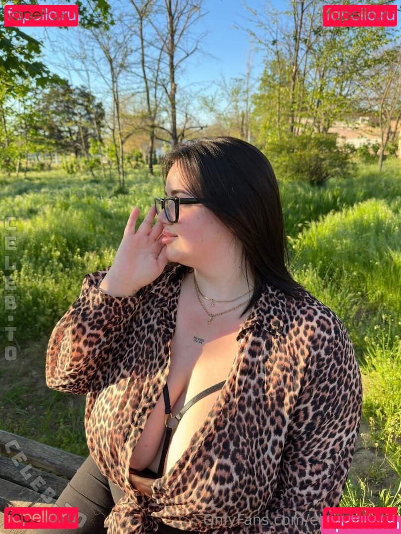 Elizabeth Swon Nude Onlyfans Photo 11