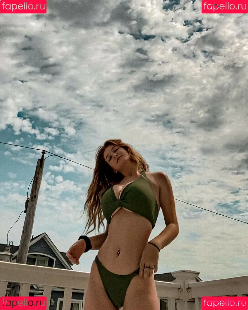 notemilyb Onlyfans Photo Gallery 