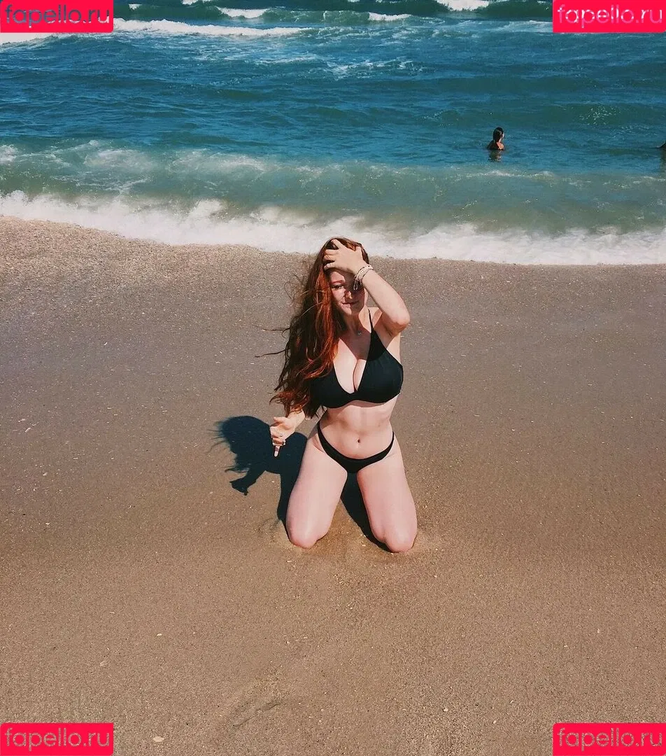 notemilyb Onlyfans Photo Gallery 