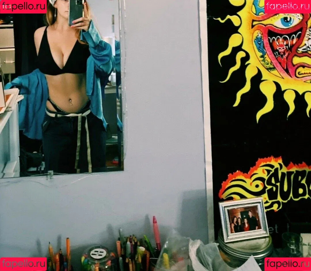 notemilyb Onlyfans Photo Gallery 