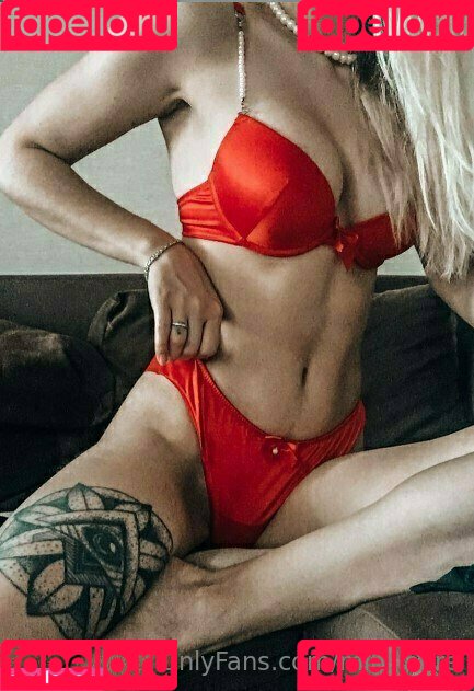 mila_pure Onlyfans Photo Gallery 