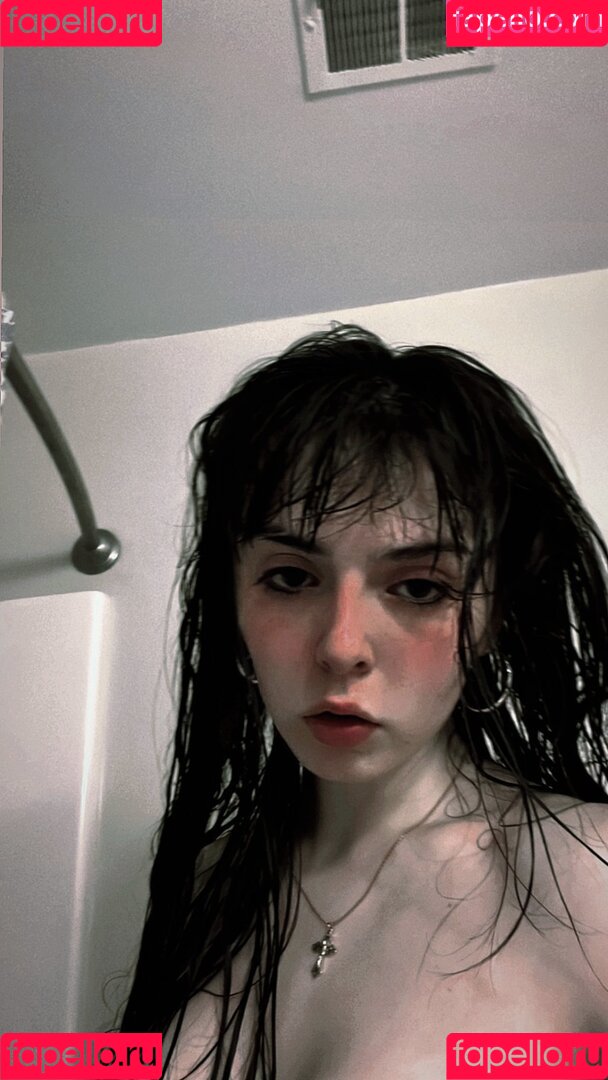 ezsy Onlyfans Photo Gallery 