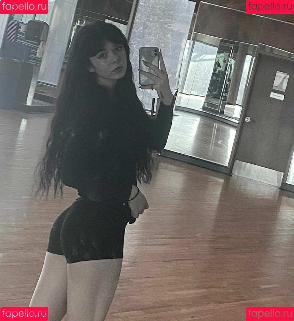 ezsy Onlyfans Photo Gallery 