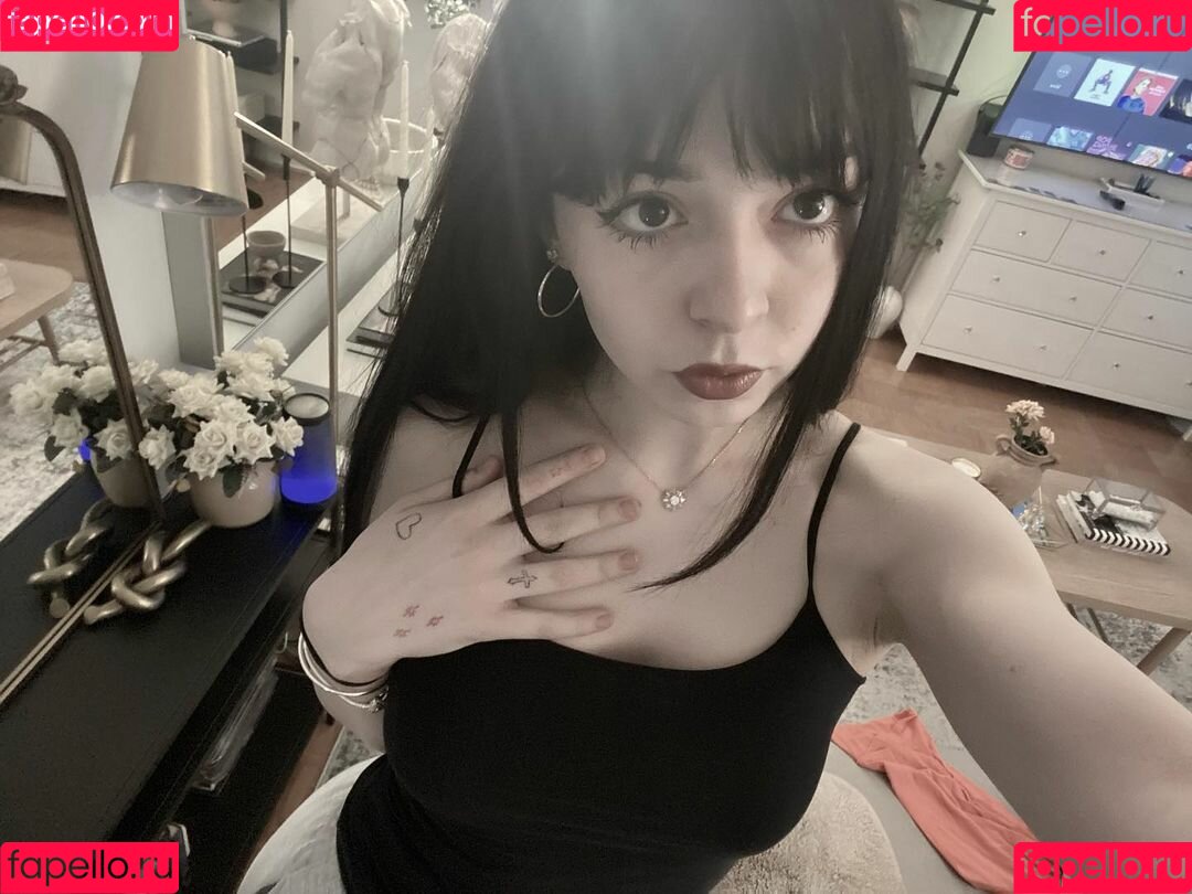 ezsy Onlyfans Photo Gallery 