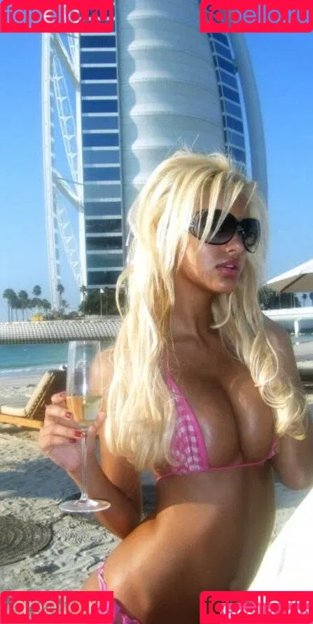 Zahia Dehar Onlyfans Photo Gallery 