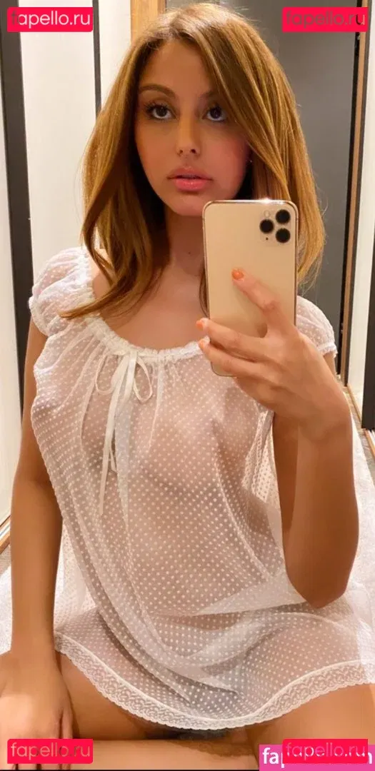 Zahia Dehar Onlyfans Photo Gallery 