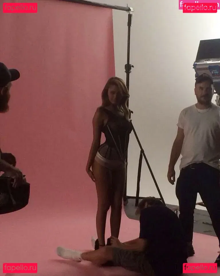 Zahia Dehar Onlyfans Photo Gallery 