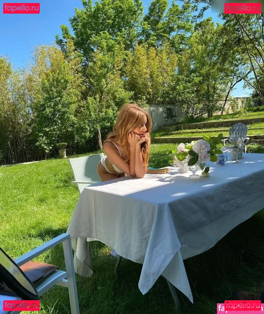 Zahia Dehar Onlyfans Photo Gallery 