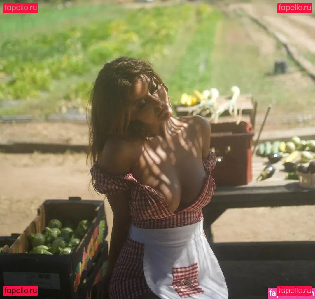 Zahia Dehar Onlyfans Photo Gallery 