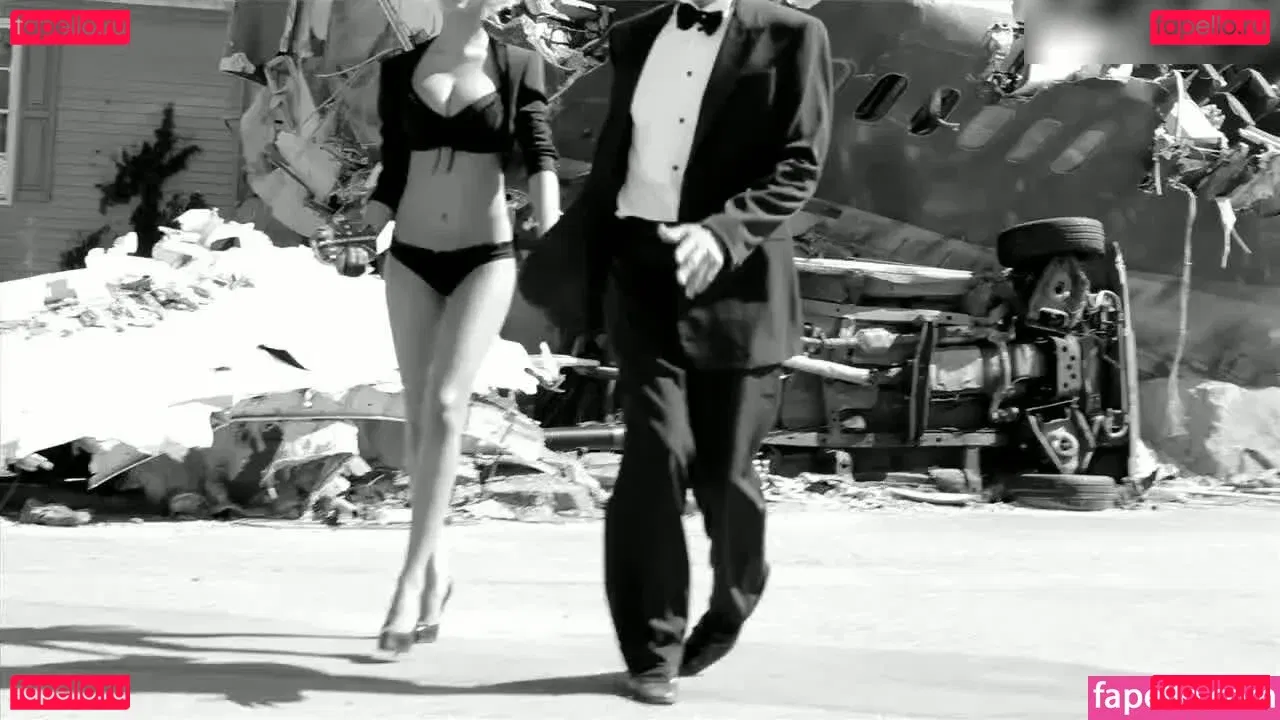 Zahia Dehar Onlyfans Photo Gallery 