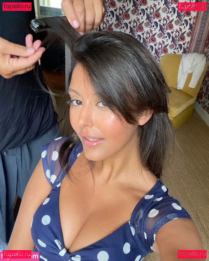 Zahia Dehar Onlyfans Photo Gallery 