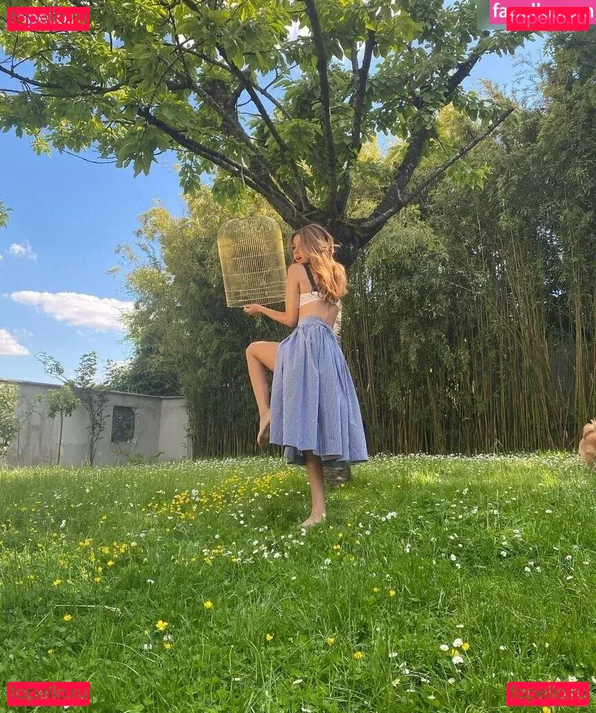 Zahia Dehar Onlyfans Photo Gallery 