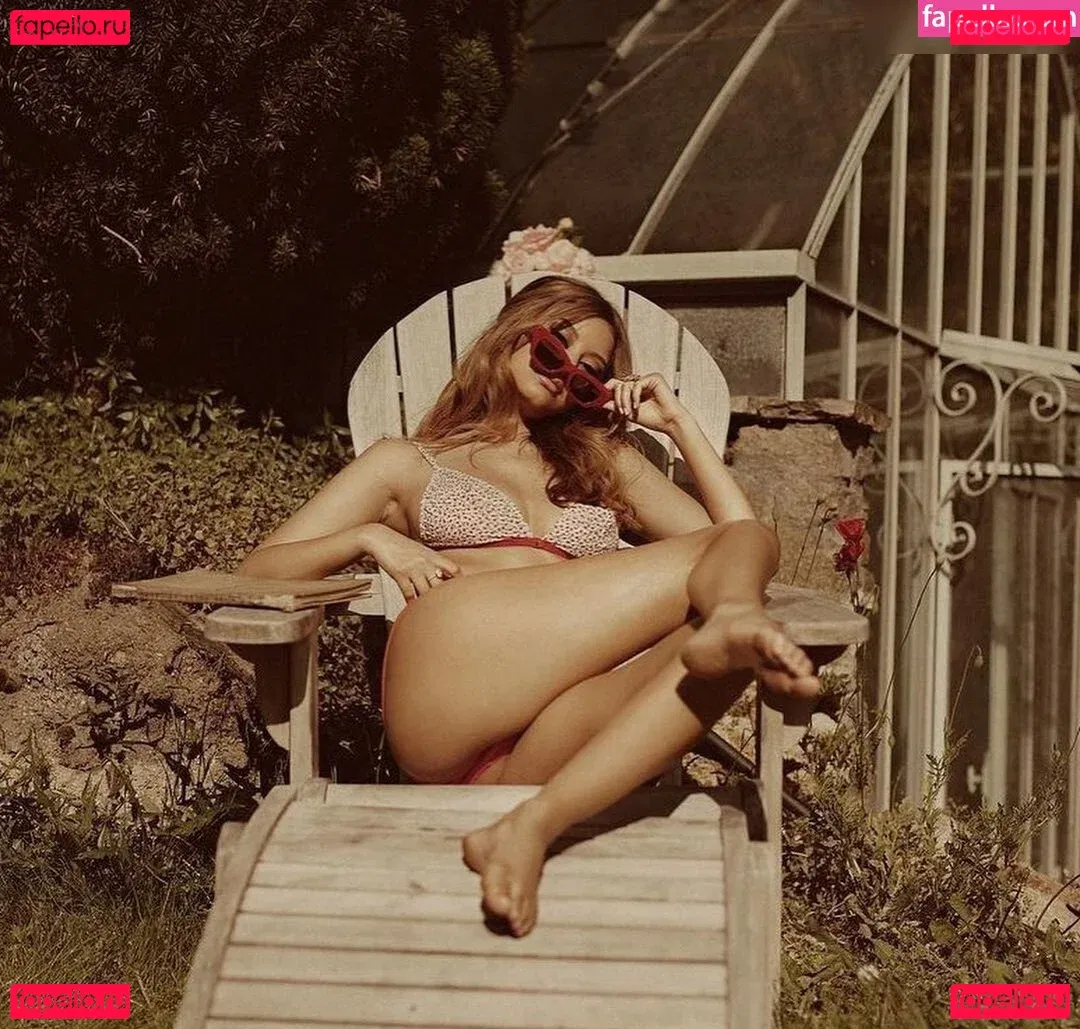 Zahia Dehar Onlyfans Photo Gallery 