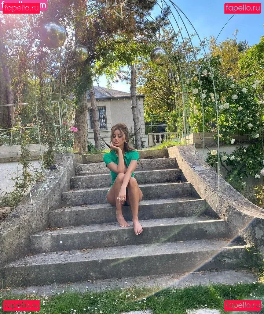 Zahia Dehar Onlyfans Photo Gallery 