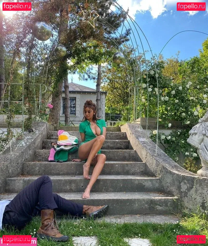 Zahia Dehar Onlyfans Photo Gallery 