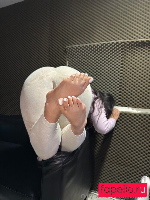 YiyiFeet Nude Onlyfans Photo 5