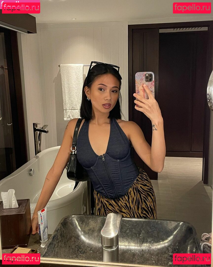 Niki Zefanya Nude Onlyfans Photo 31