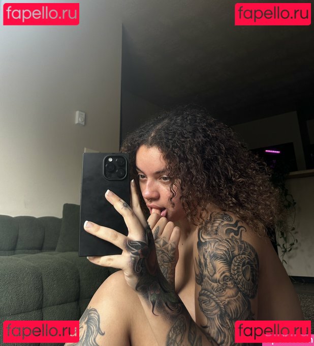 Vieraralyn Nude Onlyfans Photo 10
