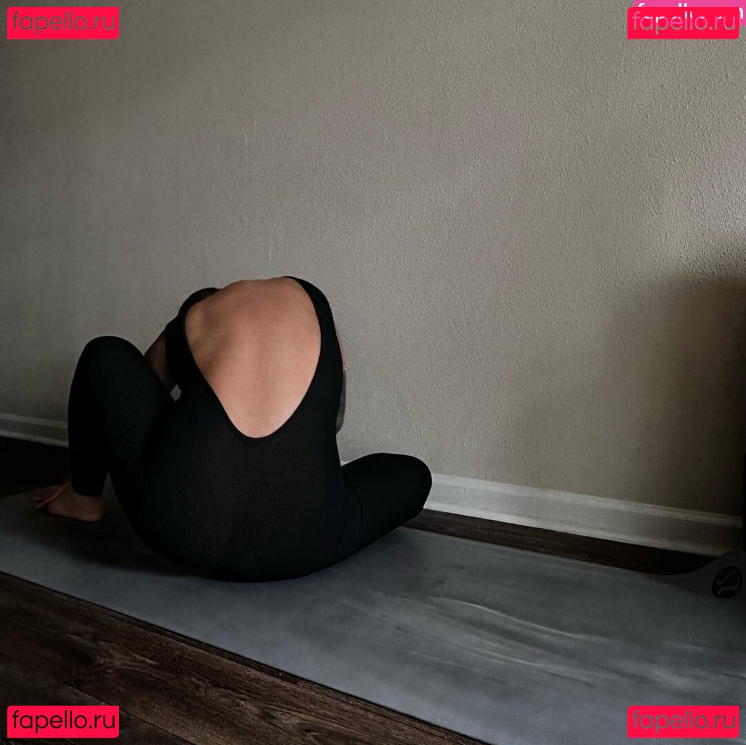 Vieraralyn Nude Onlyfans Photo 3