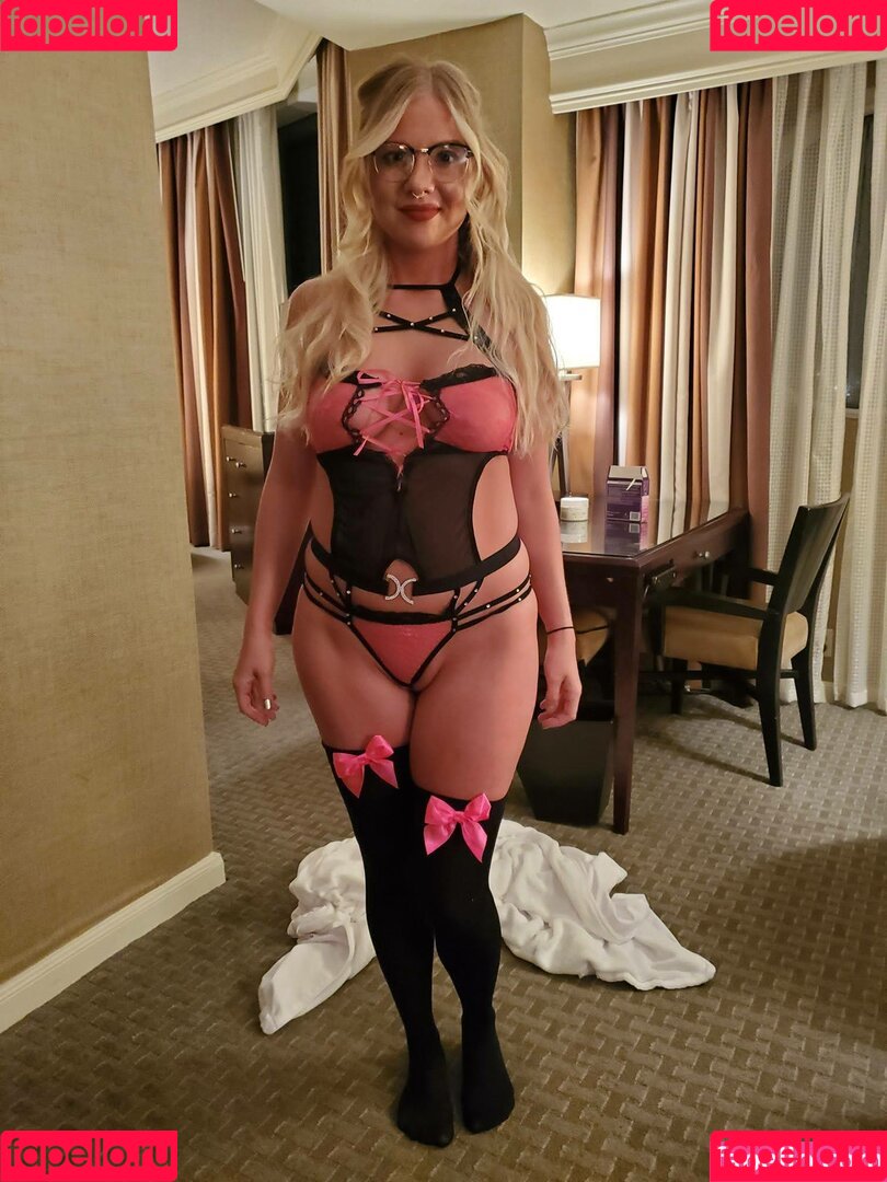 bettygetsshared Onlyfans Photo Gallery 