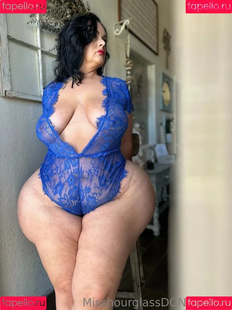 misshourglass Onlyfans Photo Gallery 