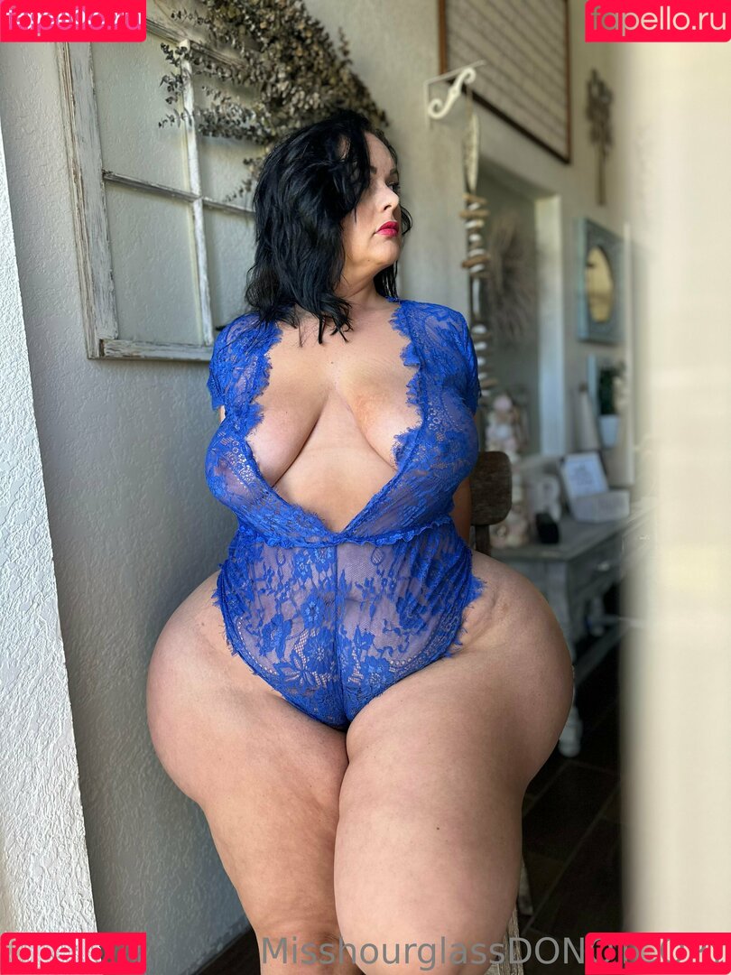 misshourglass Onlyfans Photo Gallery 