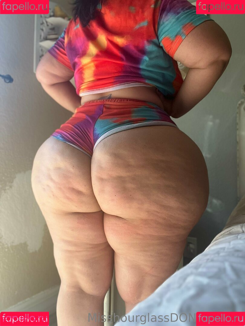 misshourglass Onlyfans Photo Gallery 