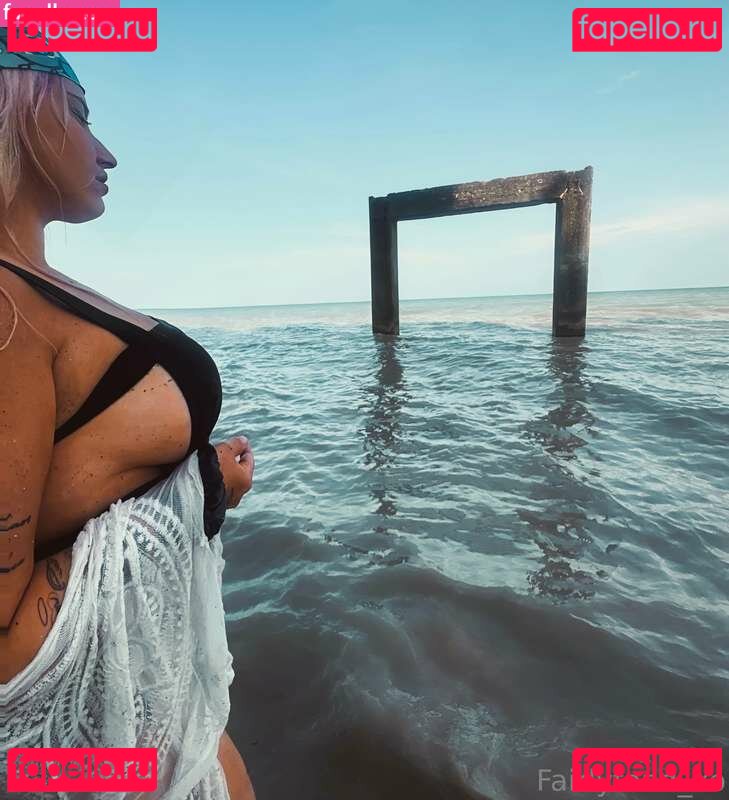Lacey Lane Nude Onlyfans Photo 4