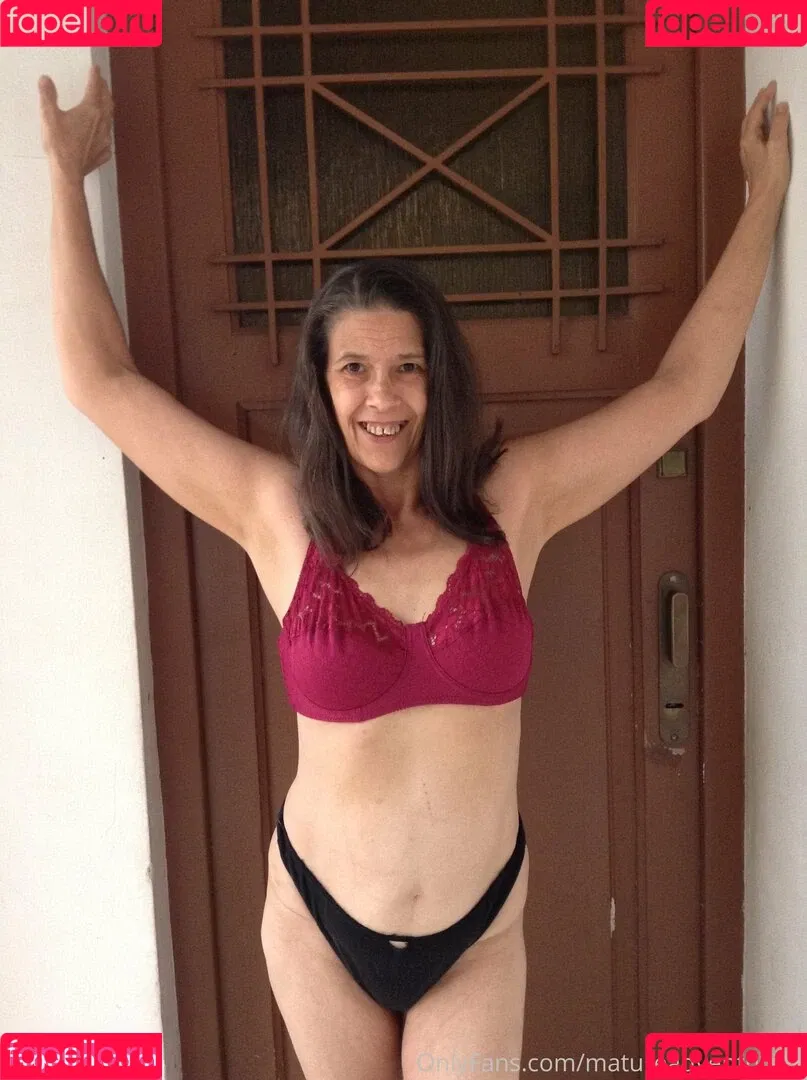 aloneruth Onlyfans Photo Gallery 